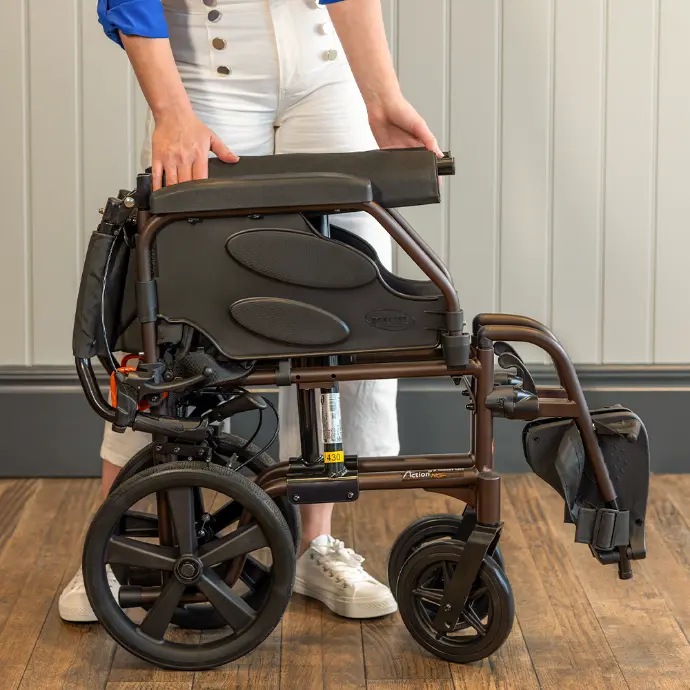 Reiserollstuhl Action2 NG Transit Lite – Invacare
