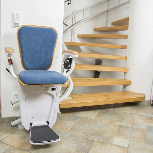 Info zu Treppenlift mit Sitz ALPHA – Lehner Lifttechnik